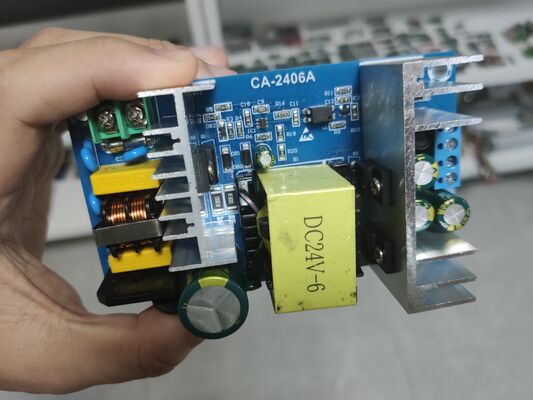 وحدة طاقة AC-DC مخفضة CA-2406A بجهد 220 فولت إلى 24 فولت بتيار خرج 6 أمبير وقدرة خرج 150 واط